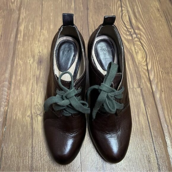Frye Miranda Lace Heels Booties in Brown Women Size 7.5M - Picture 3 of 9